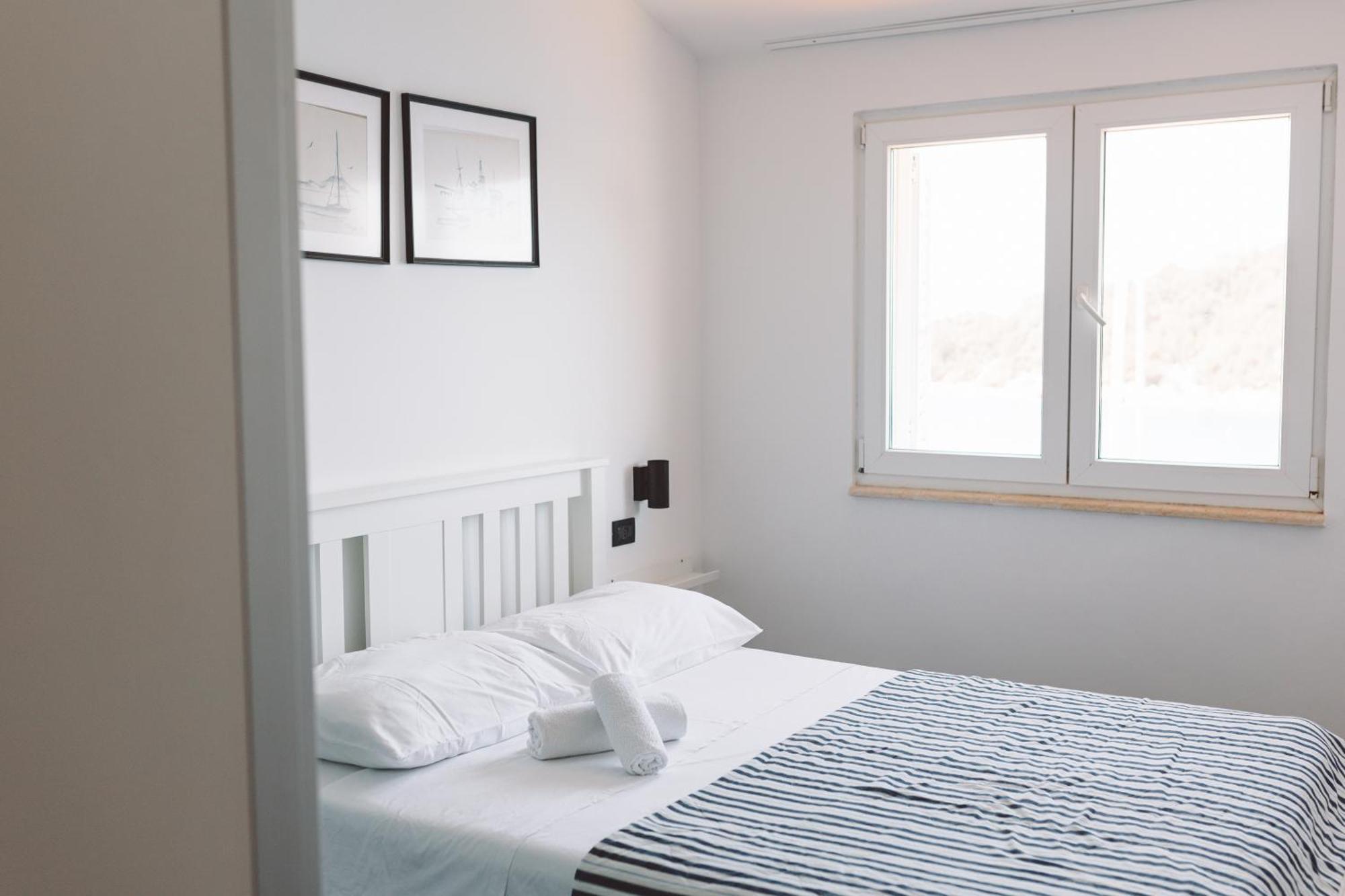 Accommodation Triton Lastovo Екстер'єр фото